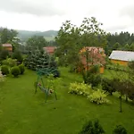 Goscinne U Komperdow Pod Wyciagiem Narciarskim Kaniowka 3*