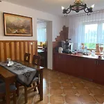 Goscinne U Komperdow Pod Wyciagiem Narciarskim Kaniowka Bialka Tatrzanska