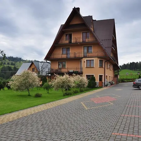 Goscinne U Komperdow Pod Wyciagiem Narciarskim Kaniowka Bed & Breakfast Białka