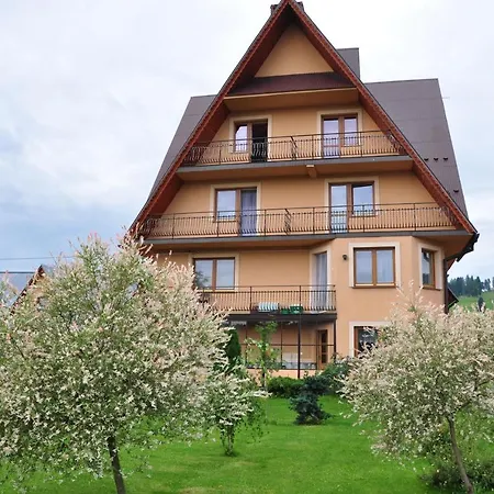 Bed & Breakfast Goscinne U Komperdow Pod Wyciagiem Narciarskim Kaniowka 3*
