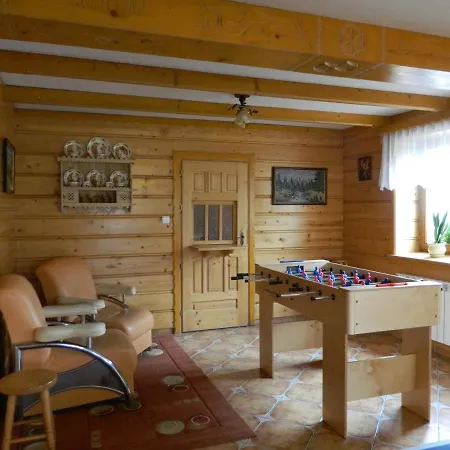 Goscinne U Komperdow Pod Wyciagiem Narciarskim Kaniowka B&B 3*
