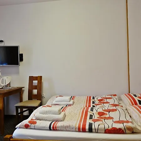Goscinne U Komperdow Pod Wyciagiem Narciarskim Kaniowka Bed & Breakfast Białka