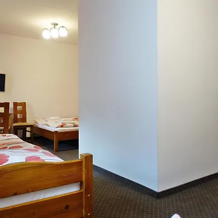 Goscinne U Komperdow Pod Wyciagiem Narciarskim Kaniowka 3* Białka