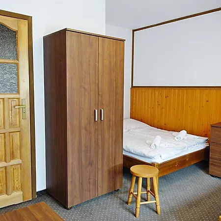 Goscinne U Komperdow Pod Wyciagiem Narciarskim Kaniowka Bed & Breakfast Białka