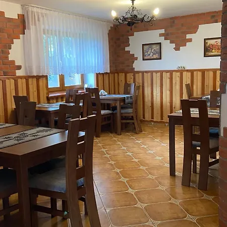 Goscinne U Komperdow Pod Wyciagiem Narciarskim Kaniowka 3* Białka