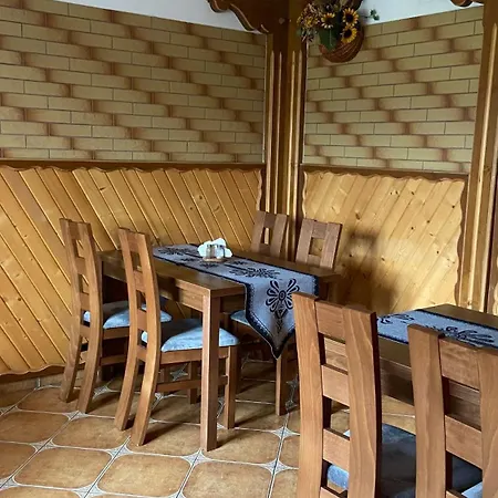 Bed & Breakfast Goscinne U Komperdow Pod Wyciagiem Narciarskim Kaniowka
