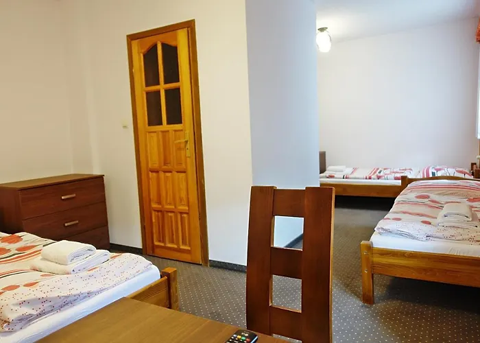 Bed & Breakfast Goscinne U Komperdow Pod Wyciagiem Narciarskim Kaniowka 3*